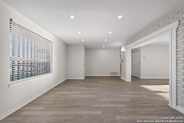 Image 14 of 39 For 1013 North Blvd