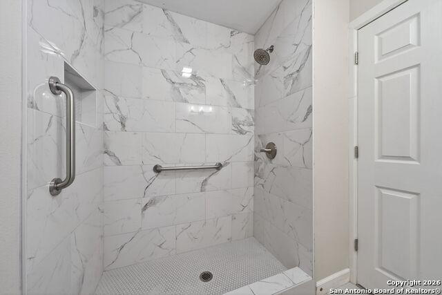 Image 28 of 39 For 1013 North Blvd