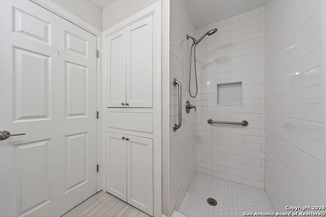 Image 34 of 39 For 1013 North Blvd