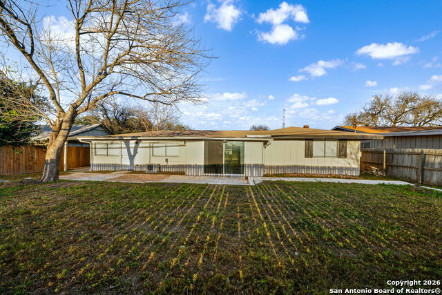 Image 38 of 39 For 1013 North Blvd