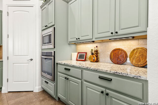 Image 12 of 37 For 880 Haven Point