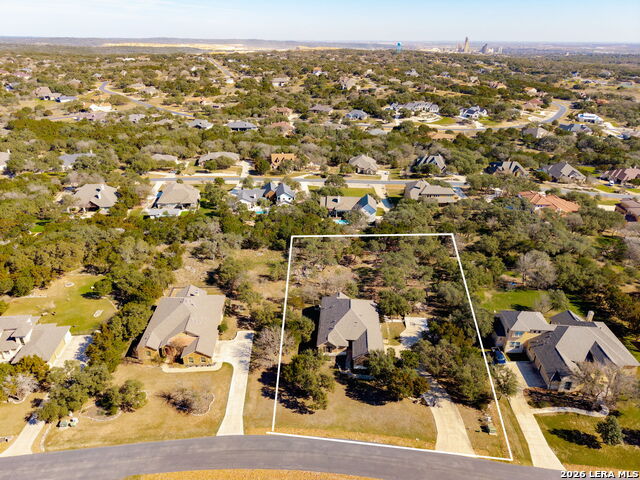 Image 32 of 37 For 880 Haven Point