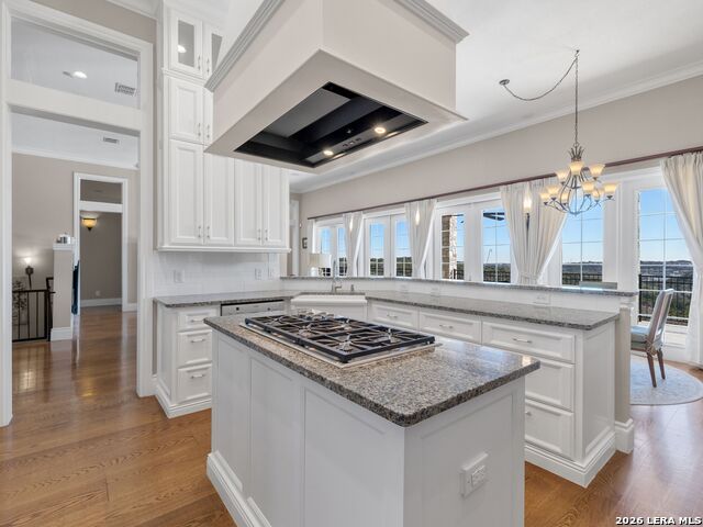 Image 14 of 67 For 8514 Woodpecker Way