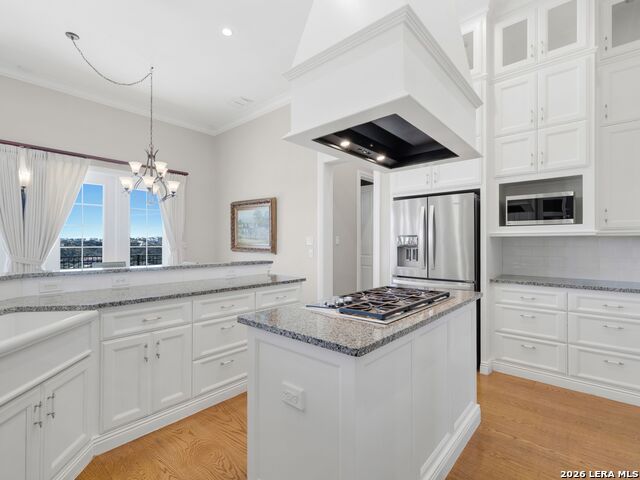 Image 15 of 67 For 8514 Woodpecker Way