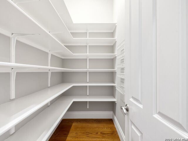 Image 16 of 67 For 8514 Woodpecker Way