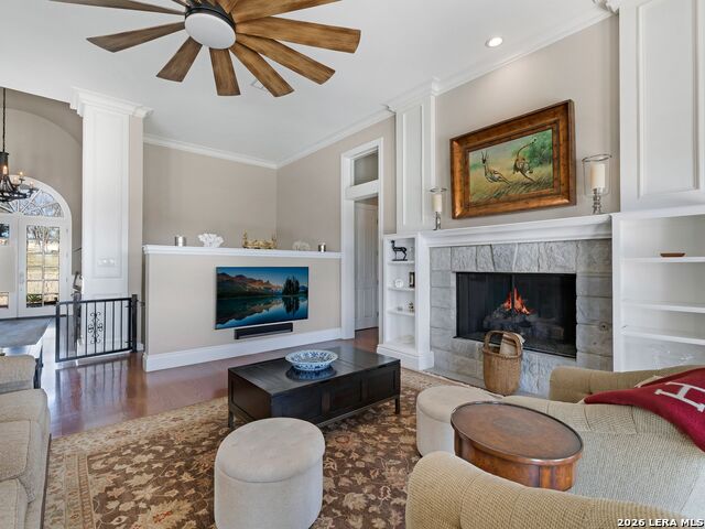 Image 18 of 67 For 8514 Woodpecker Way