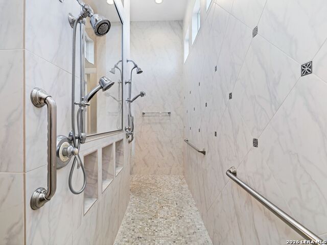 Image 29 of 67 For 8514 Woodpecker Way