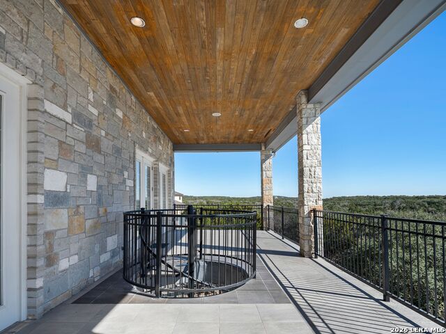 Image 57 of 67 For 8514 Woodpecker Way