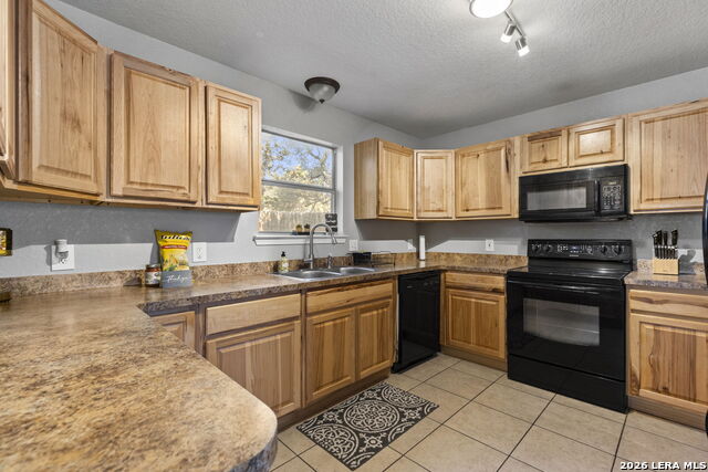 Image 13 of 43 For 1535 Bonnyview Dr