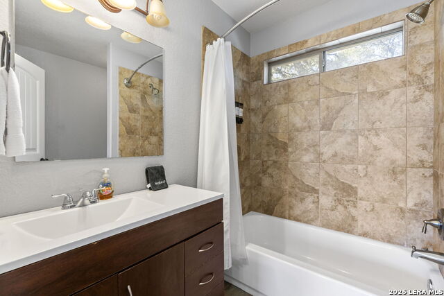 Image 21 of 43 For 1535 Bonnyview Dr