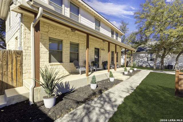 Image 3 of 43 For 1535 Bonnyview Dr