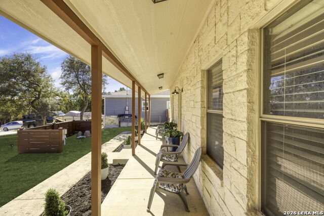 Image 4 of 43 For 1535 Bonnyview Dr