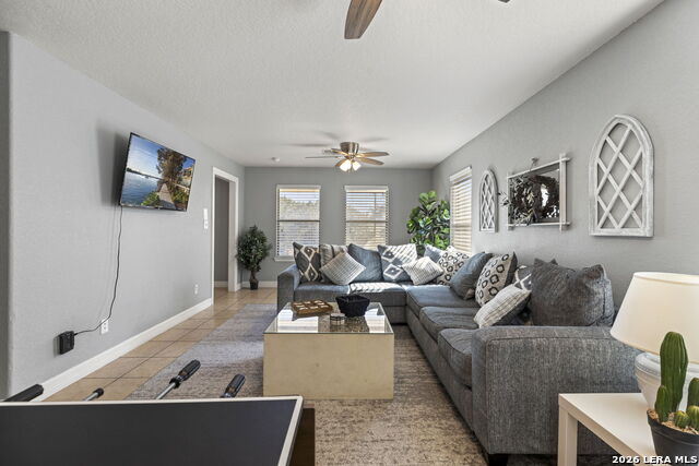 Image 8 of 43 For 1535 Bonnyview Dr