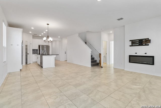 Image 2 of 27 For 11414 Amberina