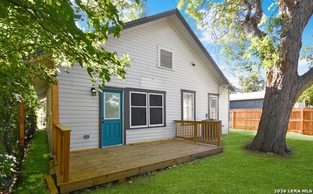 Image 21 of 22 For 823 N Palmetto