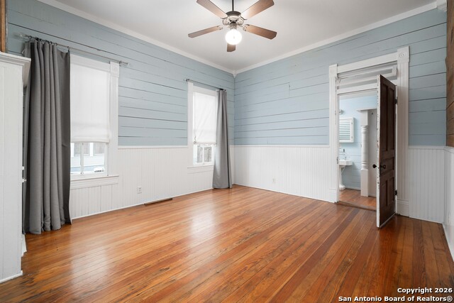 Image 14 of 28 For 545 Willow Ave