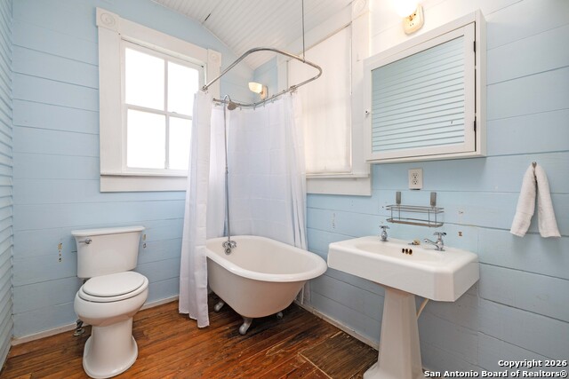 Image 15 of 28 For 545 Willow Ave