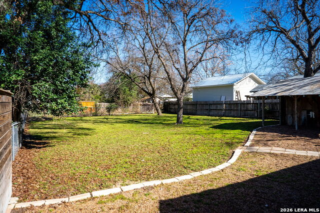 Image 23 of 28 For 545 Willow Ave