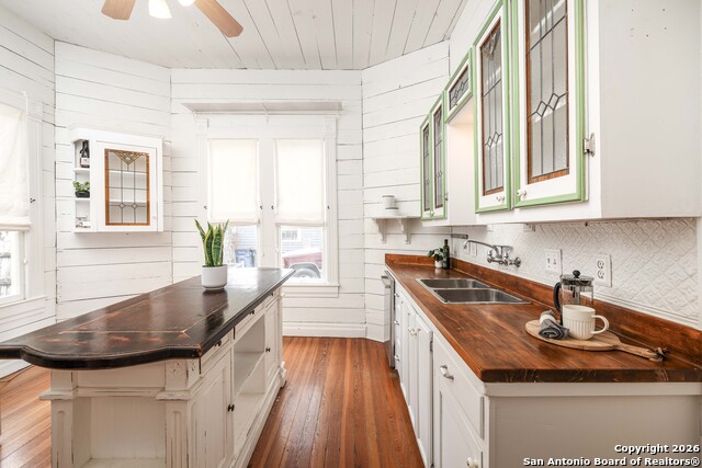 Image 6 of 28 For 545 Willow Ave