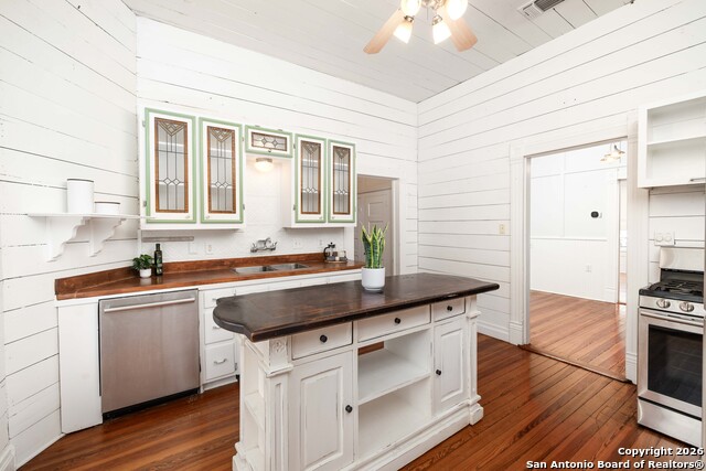 Image 8 of 28 For 545 Willow Ave