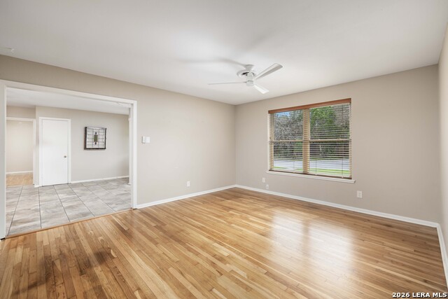 Image 12 of 28 For 162 New York Ave