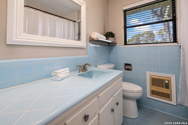 Image 15 of 28 For 162 New York Ave