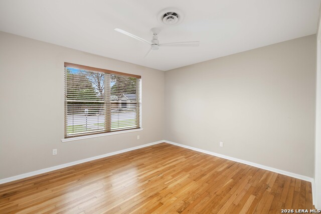 Image 18 of 28 For 162 New York Ave