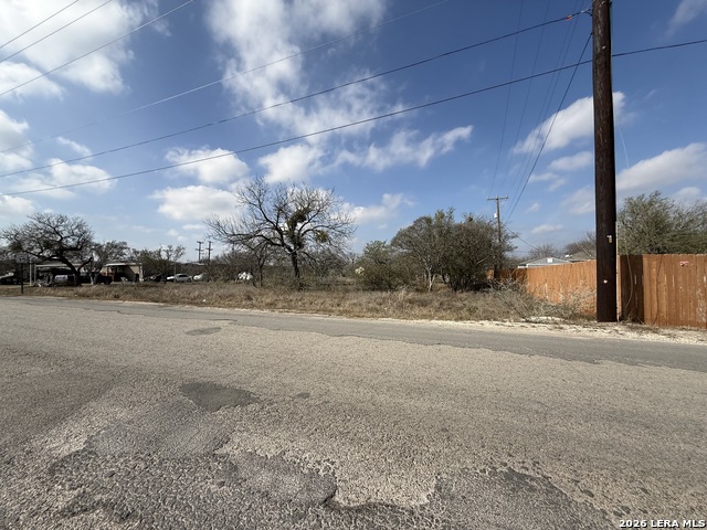 Image 2 of 8 For 225 County Road 3820