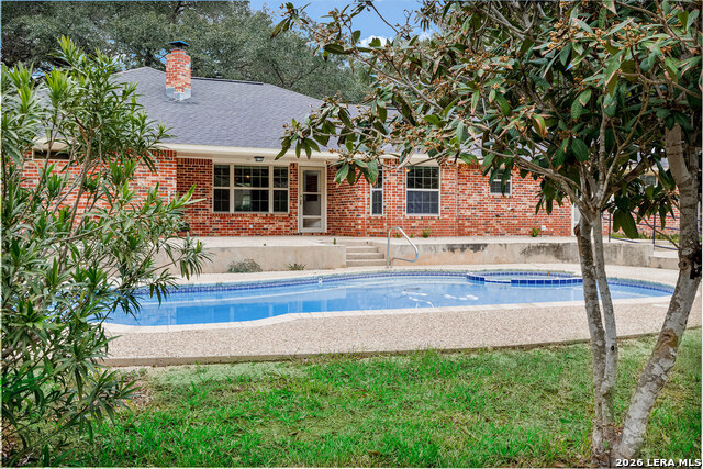 Image 11 of 62 For 604 Elm Street