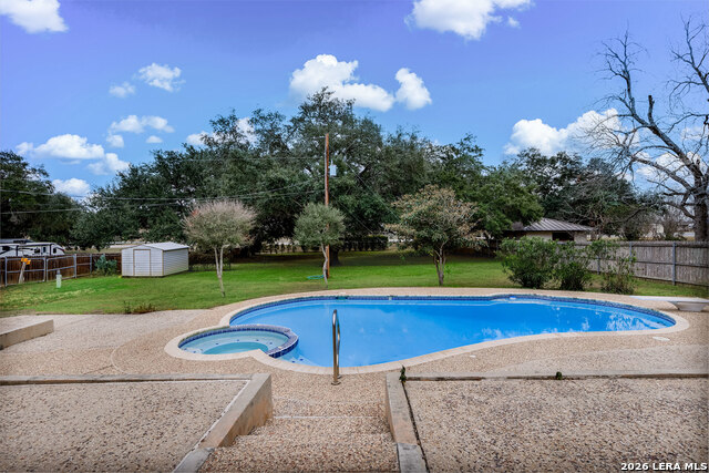 Image 14 of 62 For 604 Elm Street