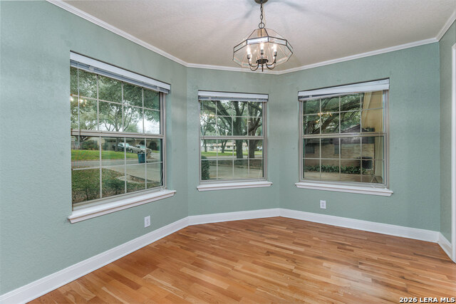 Image 21 of 62 For 604 Elm Street