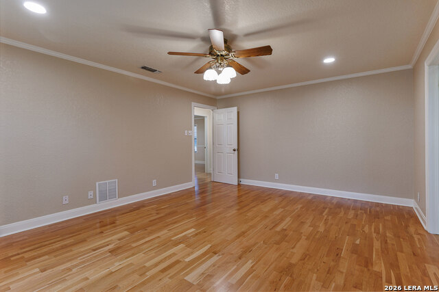 Image 30 of 62 For 604 Elm Street