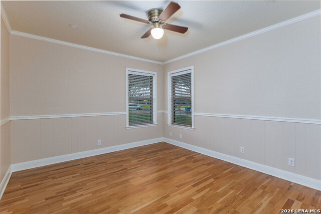 Image 33 of 62 For 604 Elm Street