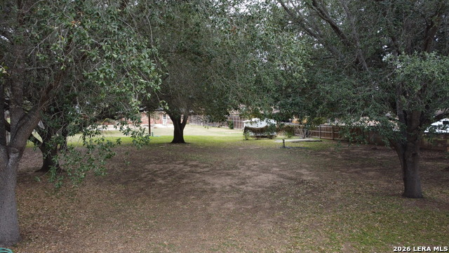 Image 52 of 62 For 604 Elm Street