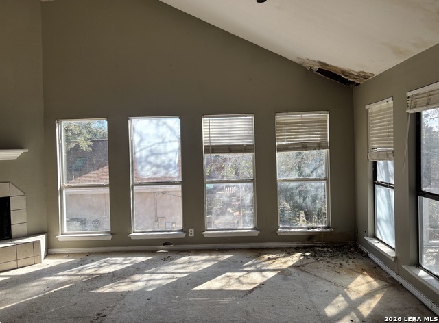 Image 7 of 21 For 16103 Chase Hill