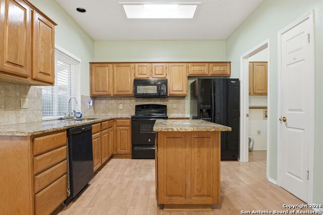 Image 8 of 30 For 1527 Firwick