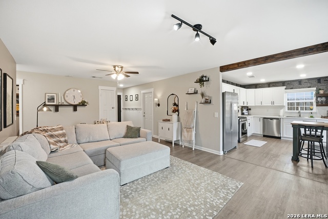 Image 13 of 40 For 9816 Meadow  