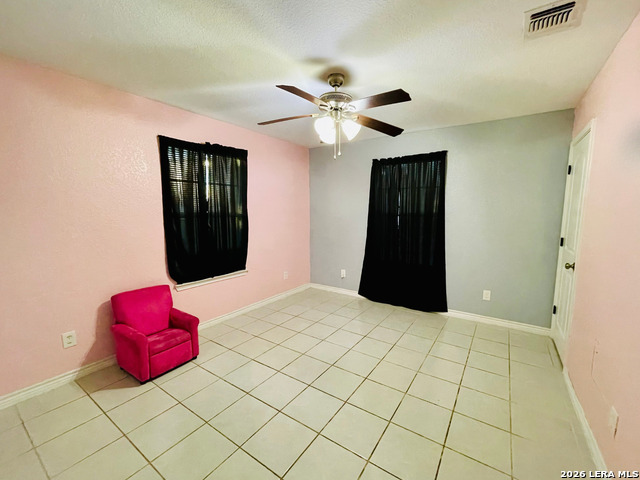 Image 16 of 22 For 1415 Essex  