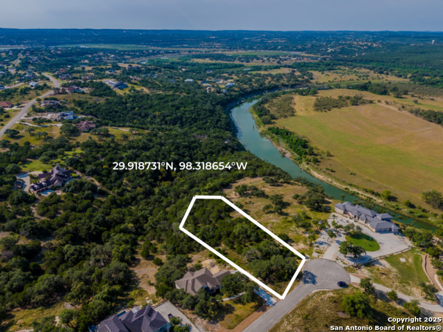 Image 5 of 21 For 255 River Bend Place