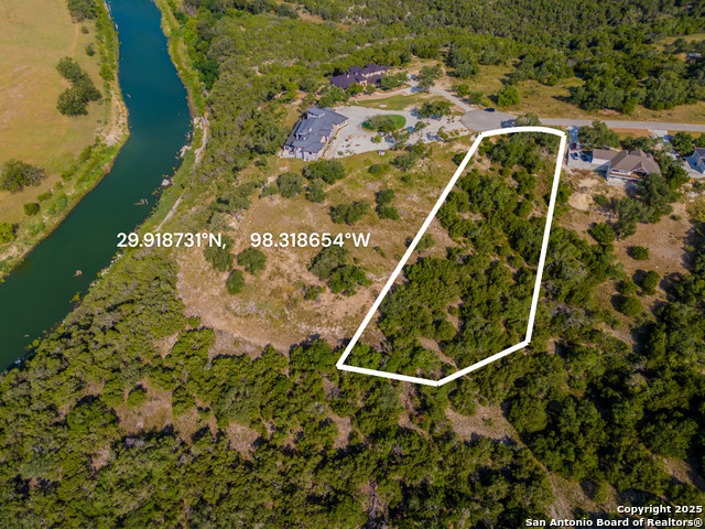 Image 6 of 21 For 255 River Bend Place