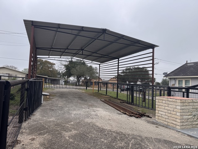 Listing photo id 2 for 106 South Line