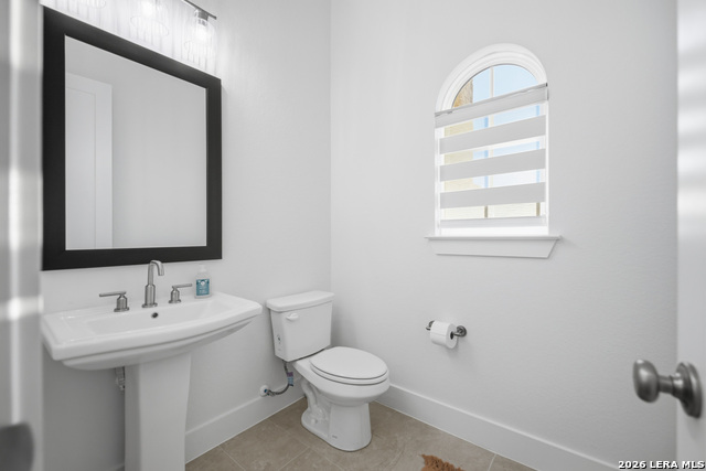 Image 39 of 52 For 432 Westmont