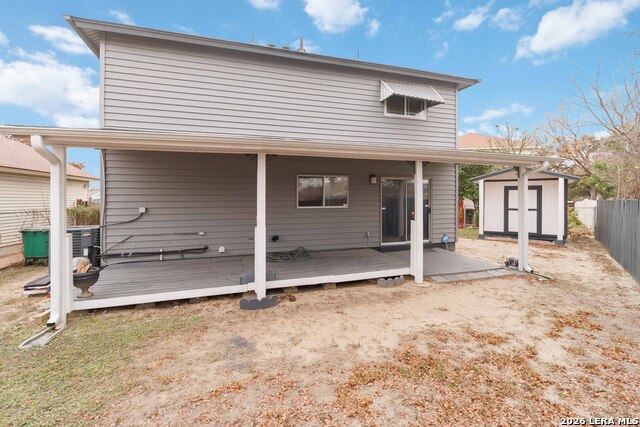 Listing photo id 10 for 423 Rosa Verde