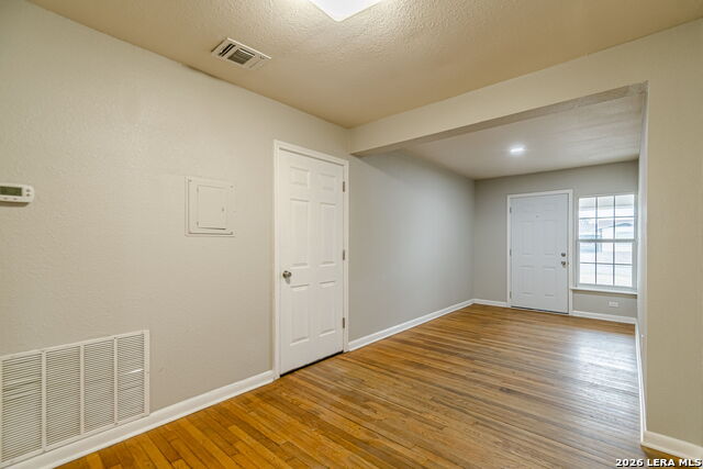 Image 12 of 34 For 462 Trudell  