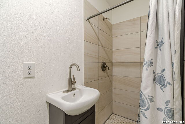 Image 26 of 34 For 462 Trudell  