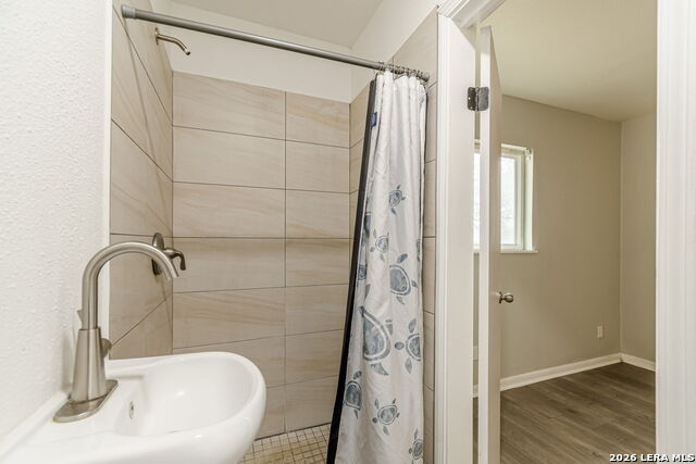 Image 27 of 34 For 462 Trudell  