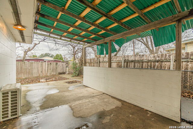 Image 28 of 34 For 462 Trudell  