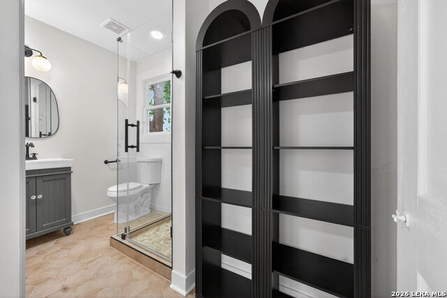 Image 34 of 44 For 214 Ira  