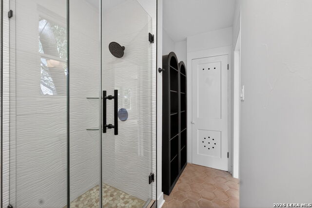 Image 36 of 44 For 214 Ira  