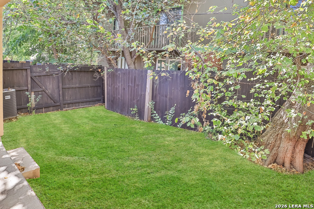 Image 10 of 10 For 3202 Eisenhauer  402